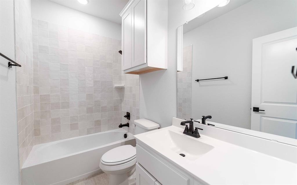 Heath Golf & Yacht Club - Residential