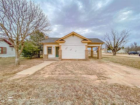 1331 Avenue N Anson TX 79501