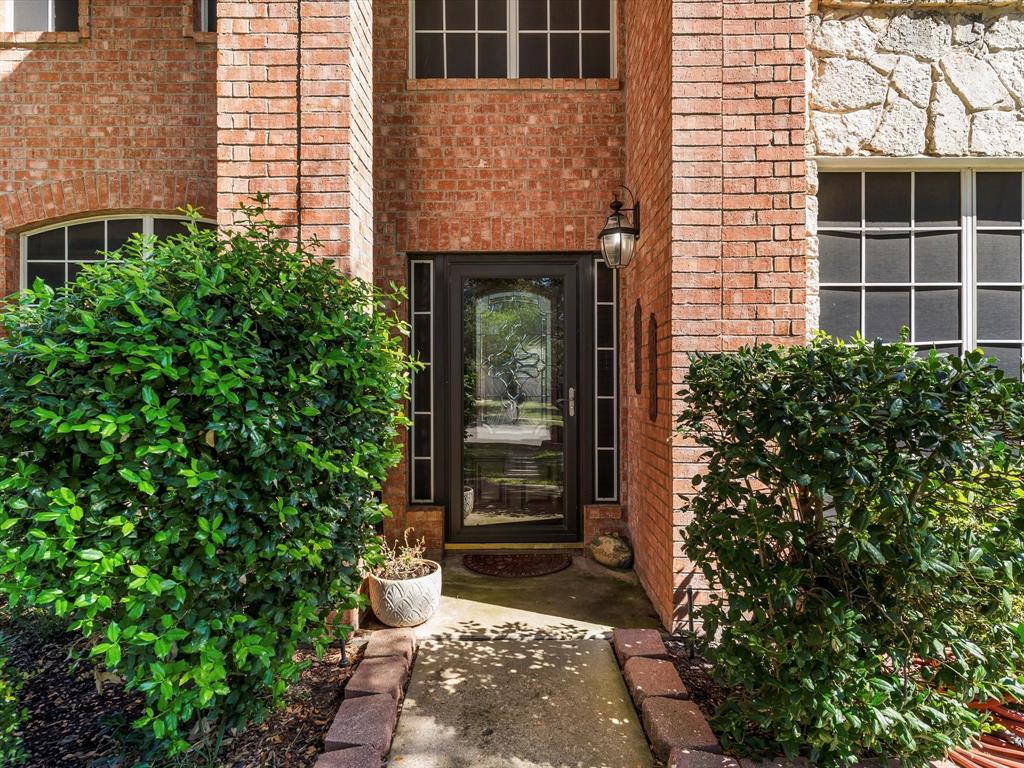 7121 Raintree Way