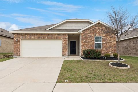 Photo of 5324 Shady Springs Trail, Fort Worth, TX 76179 (MLS # 21203565)