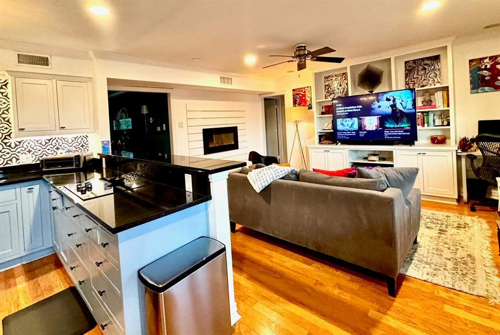 Averill House - Residential