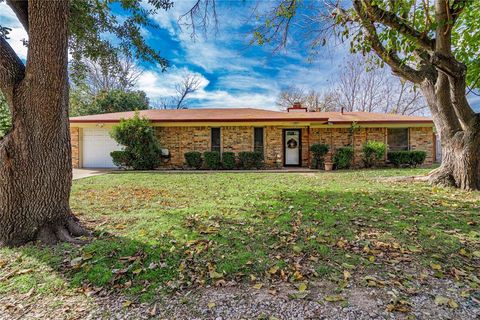 A home in Crandall