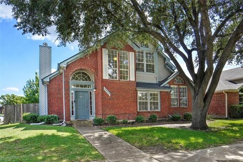 Photo of 2000 Creek Royal Drive, Mesquite, TX 75181 (MLS # 21070246)
