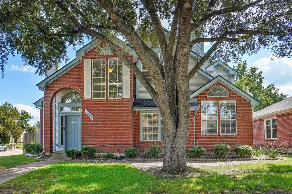 Photo of 2000 Creek Royal Drive, Mesquite, TX 75181 (MLS # 21070246)
