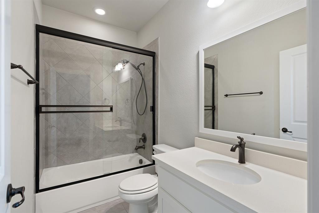 University Place Add Ph 4 - Residential Lease