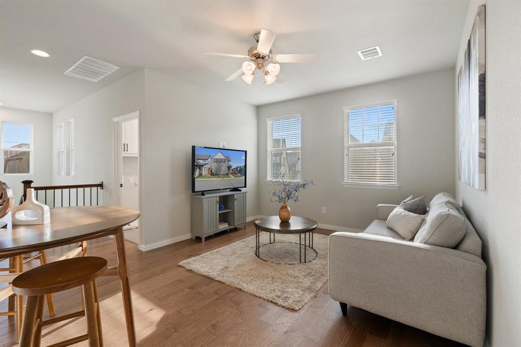 University Place Add Ph 4 - Residential Lease