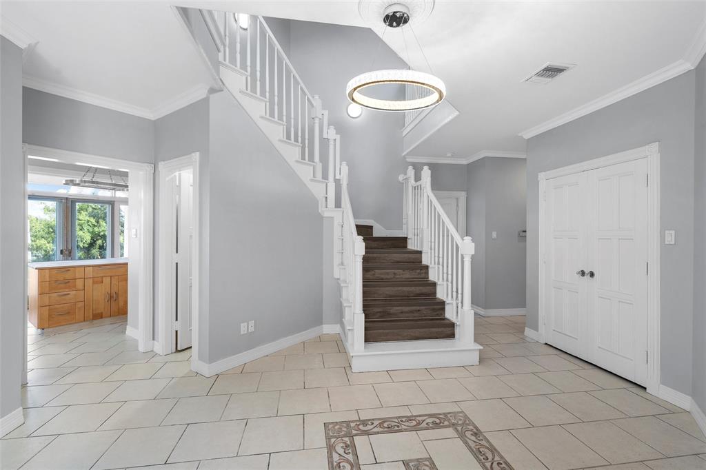 308 Westlane Circle