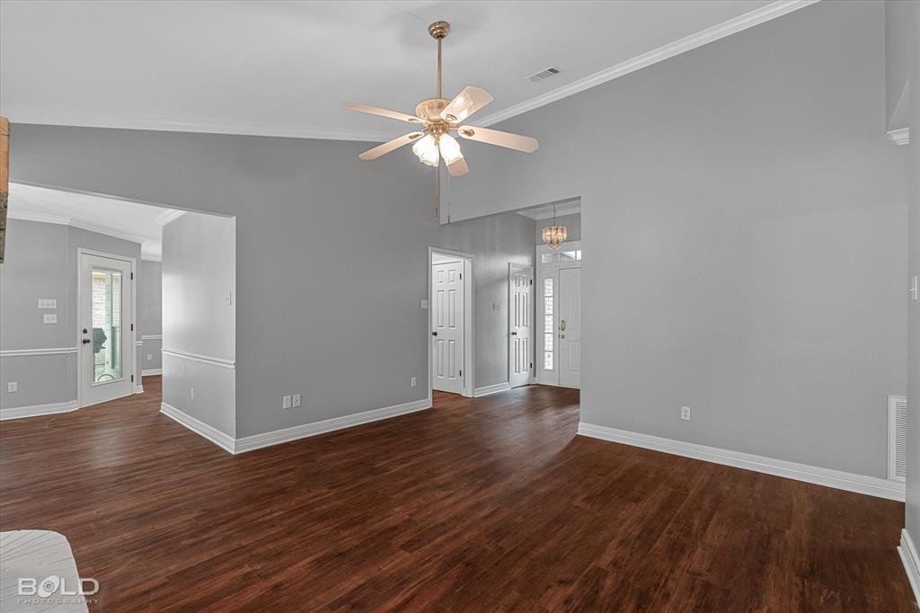 Shreveport, Louisiana 71107, United States, 3 Bedrooms Bedrooms, ,2 BathroomsBathrooms,Residential,Pending,136829