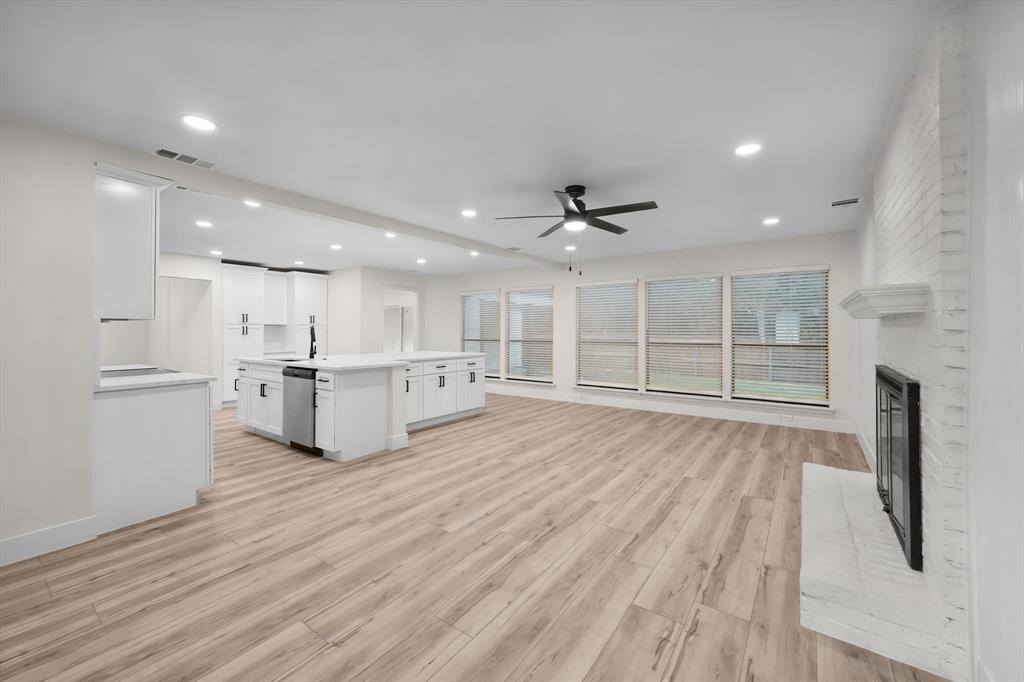 3812 Yachtclub Drive