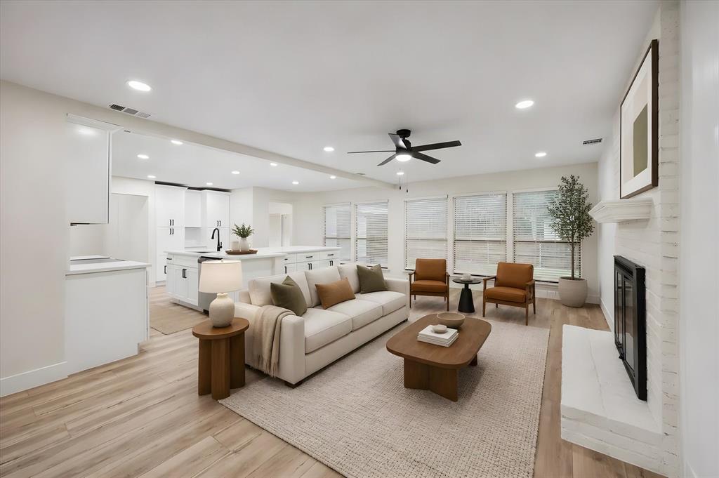 3812 Yachtclub Drive