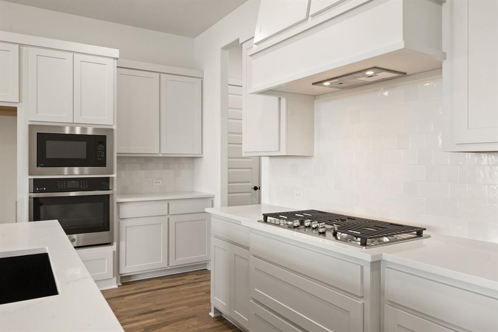 Settler's Glen - Residential