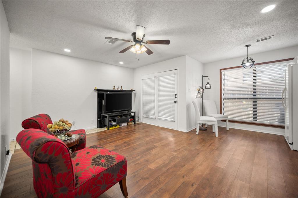 Cloisters Condo The - Residential