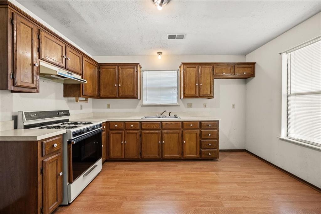 AO128 CARPENTER, J.W. - Residential