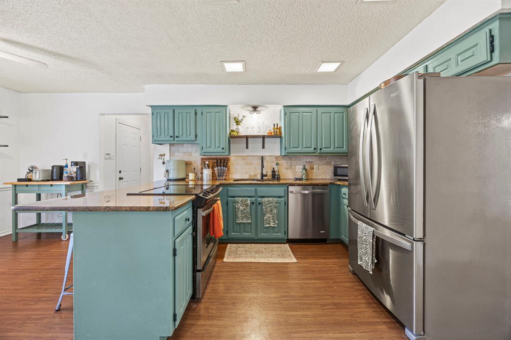 1519 Brook Forest Drive