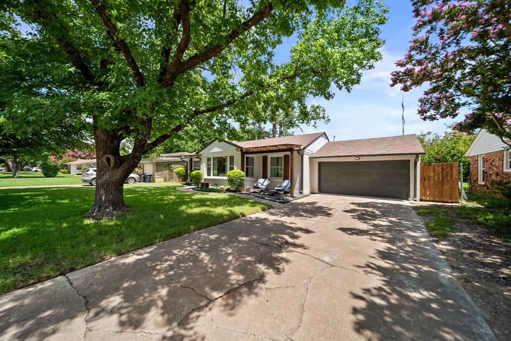 4641 Selkirk Drive