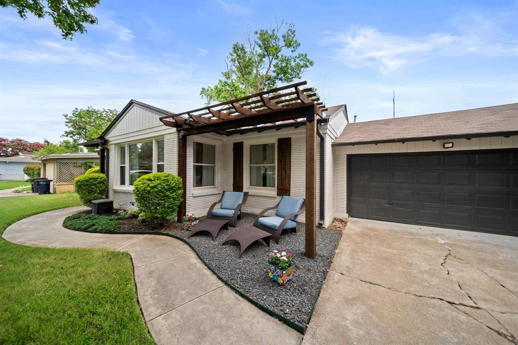 4641 Selkirk Drive