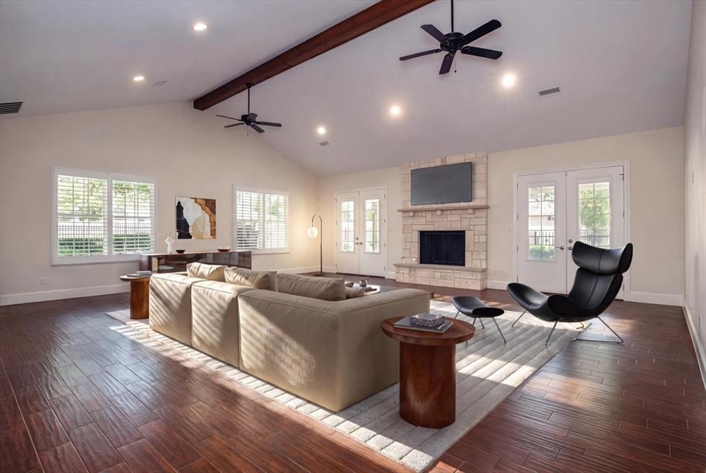 2707 Farmers Branch Lane