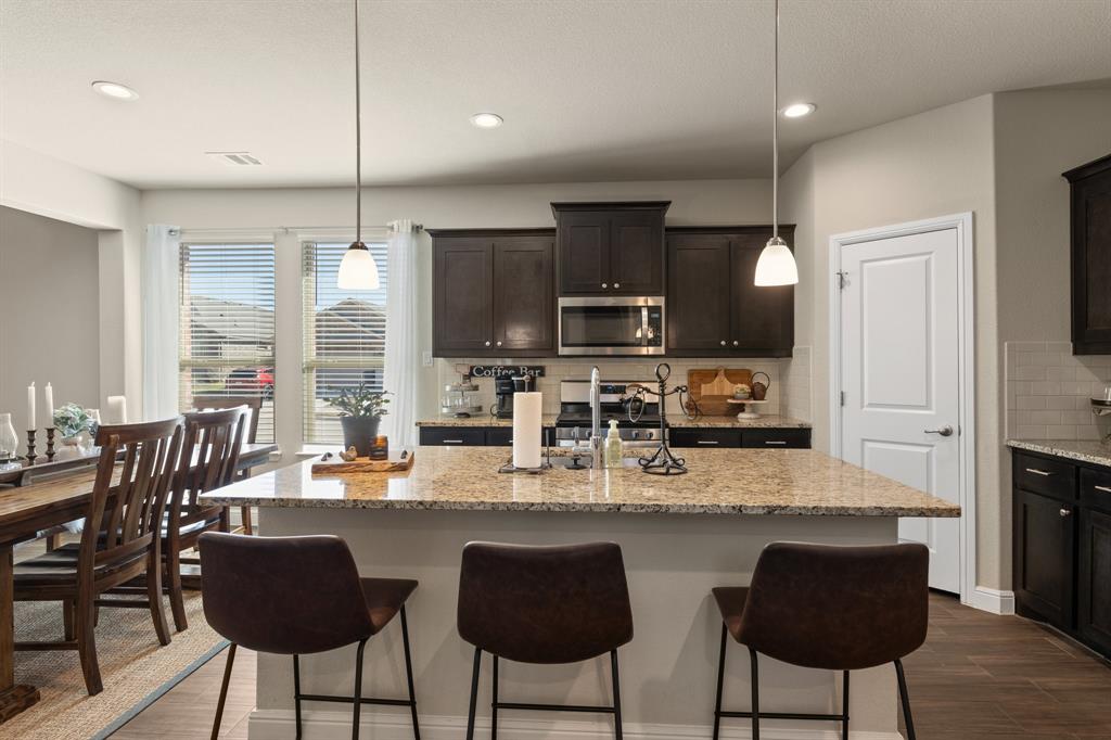 Weatherford, Texas 76087, United States, 4 Bedrooms Bedrooms, ,3 BathroomsBathrooms,Residential,Pending,88200