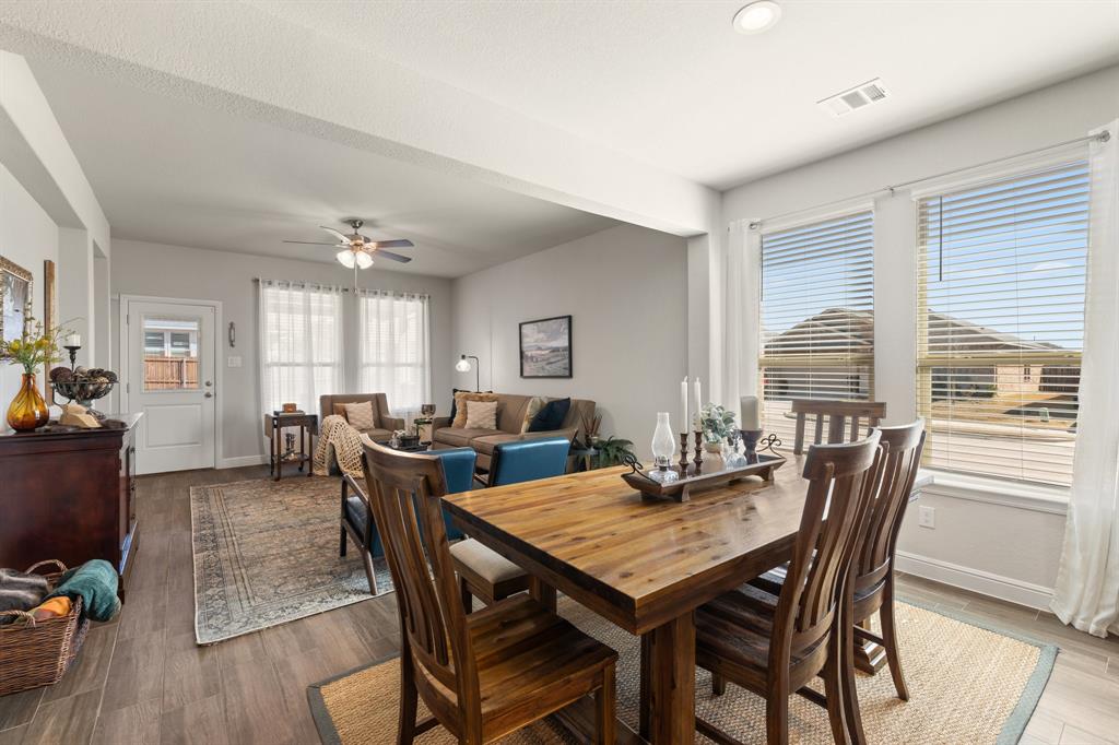 Weatherford, Texas 76087, United States, 4 Bedrooms Bedrooms, ,3 BathroomsBathrooms,Residential,Pending,88200