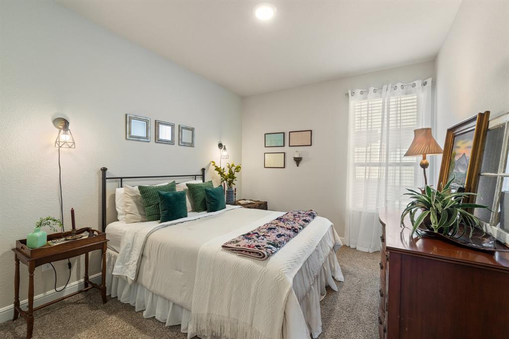 Weatherford, Texas 76087, United States, 4 Bedrooms Bedrooms, ,3 BathroomsBathrooms,Residential,Pending,88200