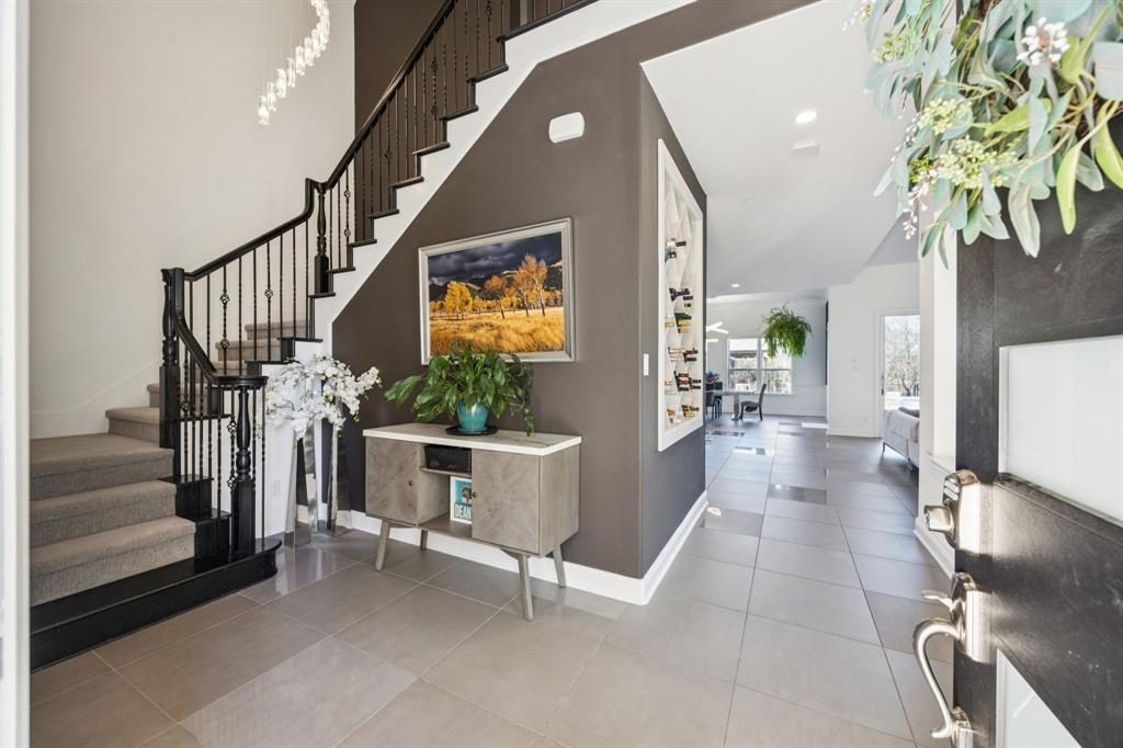 330 Bonham Boulevard