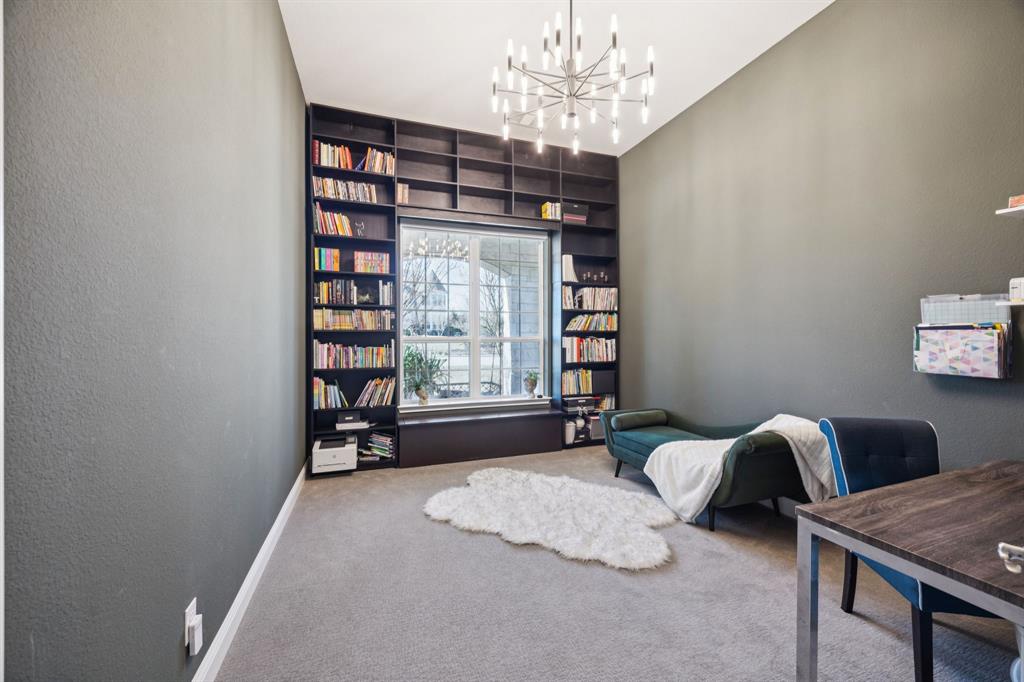 330 Bonham Boulevard