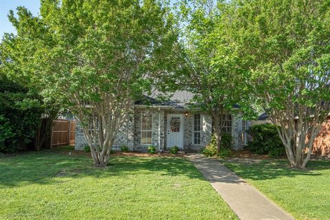 2132 Arbor Creek Drive Carrollton TX 75010