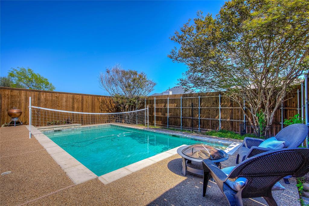 2832 Beverly Drive