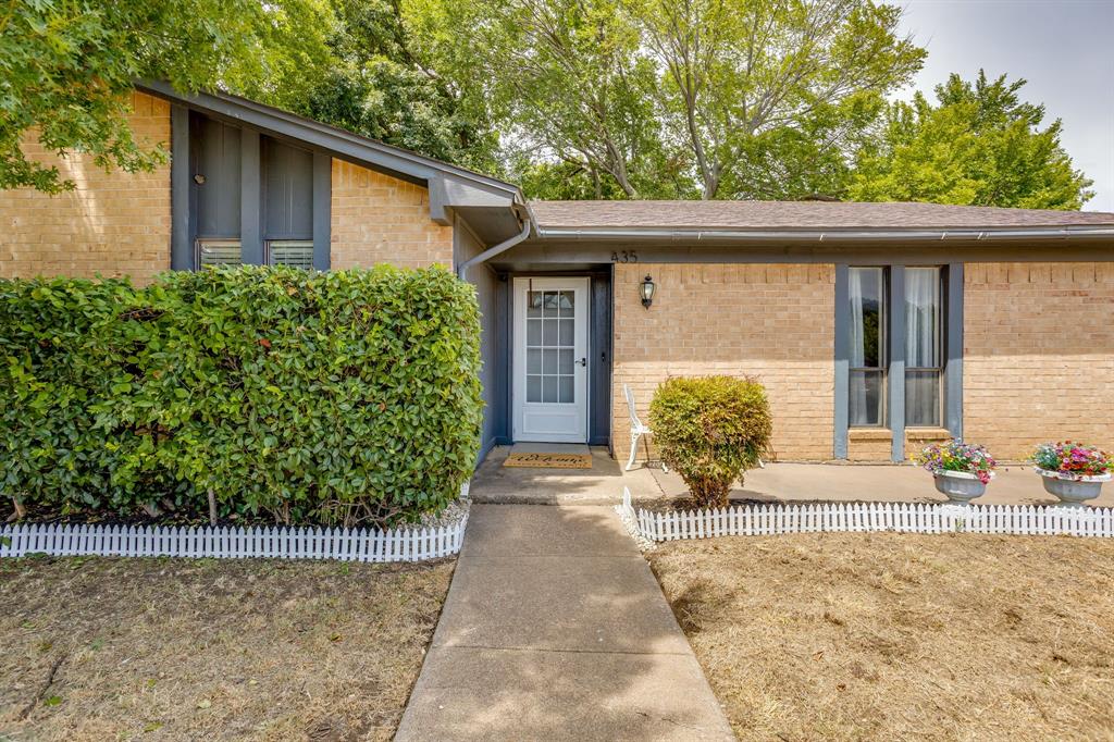 435 SE Gardens Boulevard