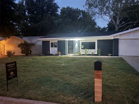 A home in Benbrook