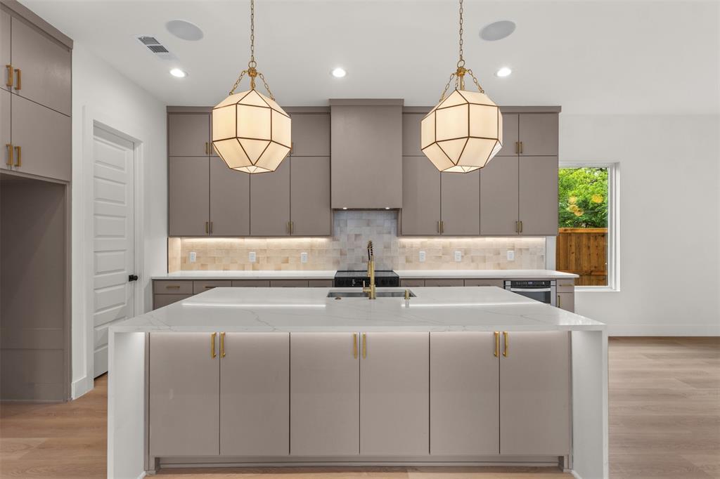 Victory Gardens - Residential