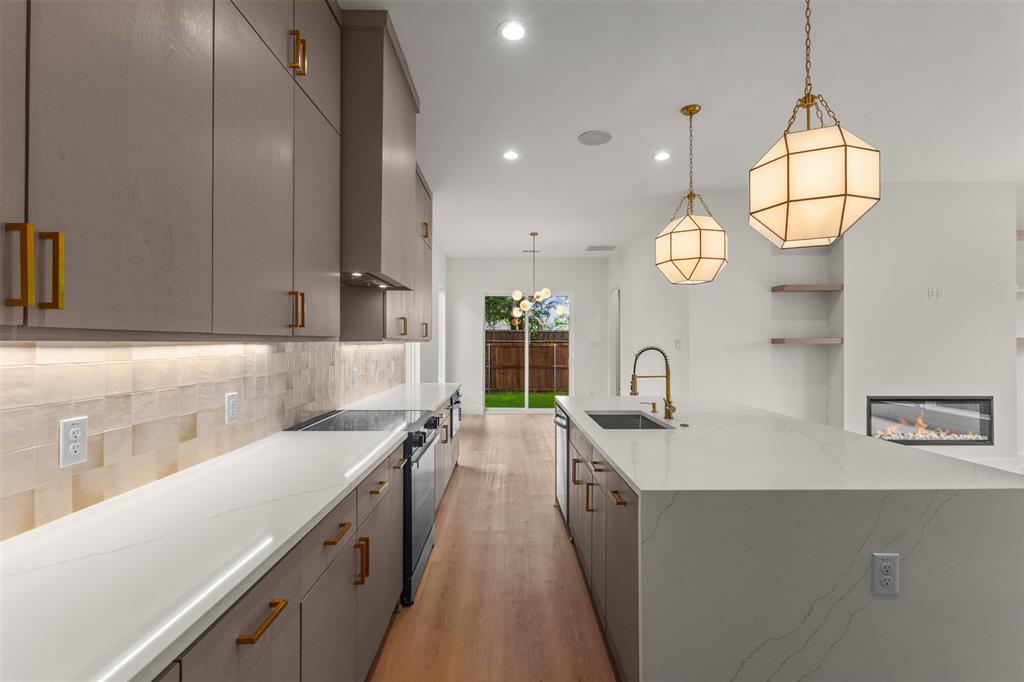 Victory Gardens - Residential