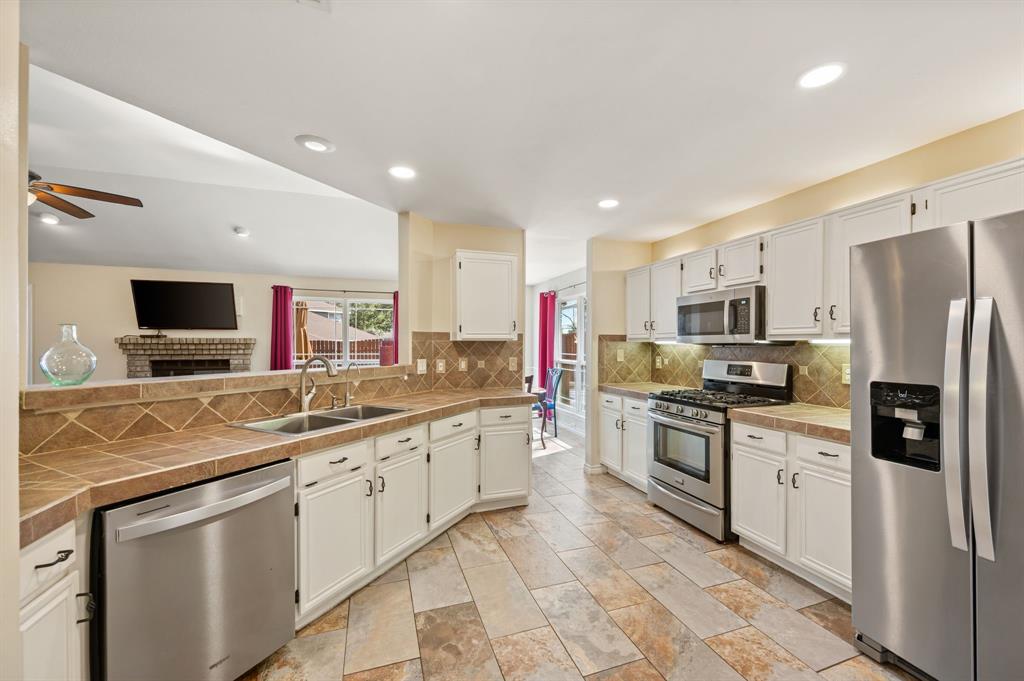 2845 White Oak Drive