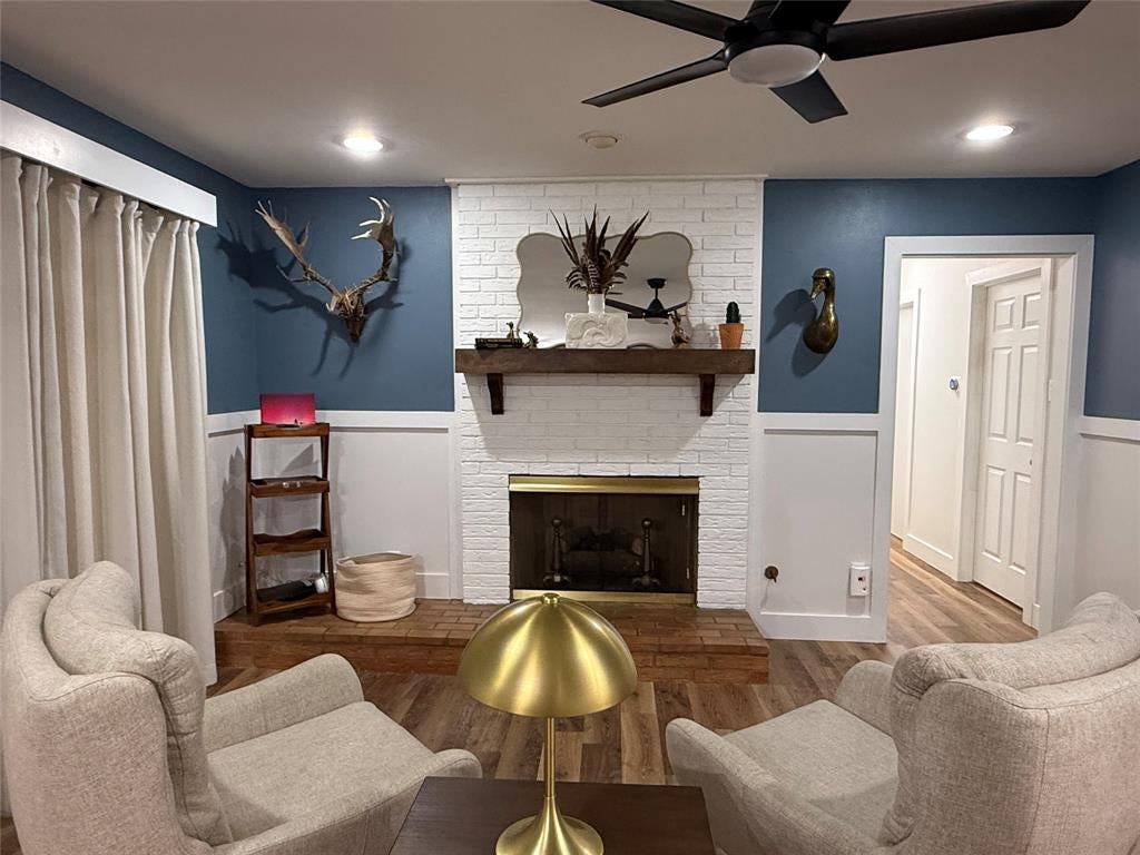 Photo of 604 Kingwood Drive, Mineral Wells, TX 76067 (MLS # 21387407)