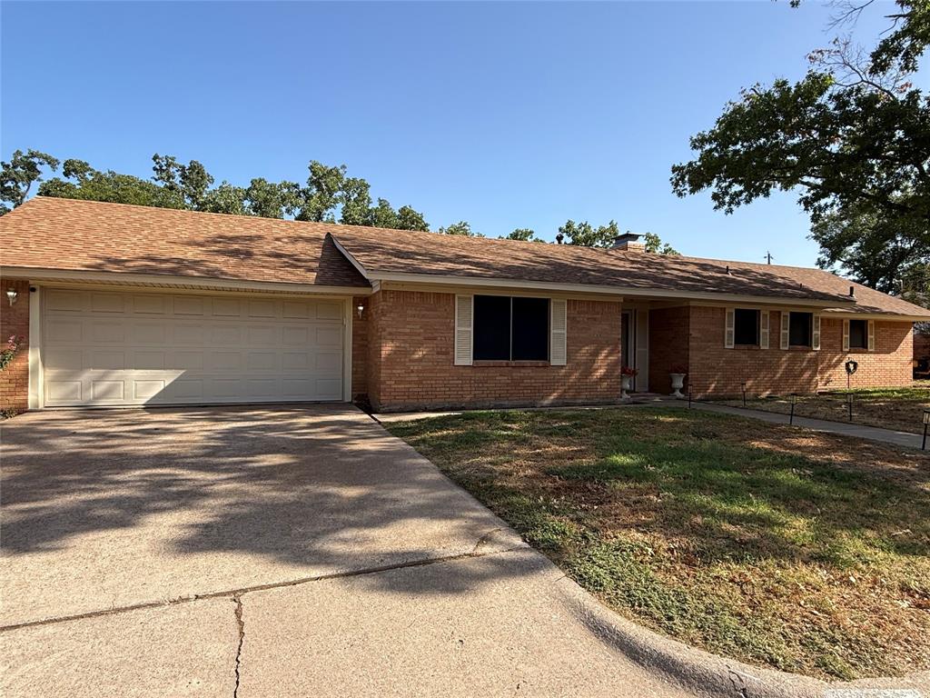 604 Kingwood Drive