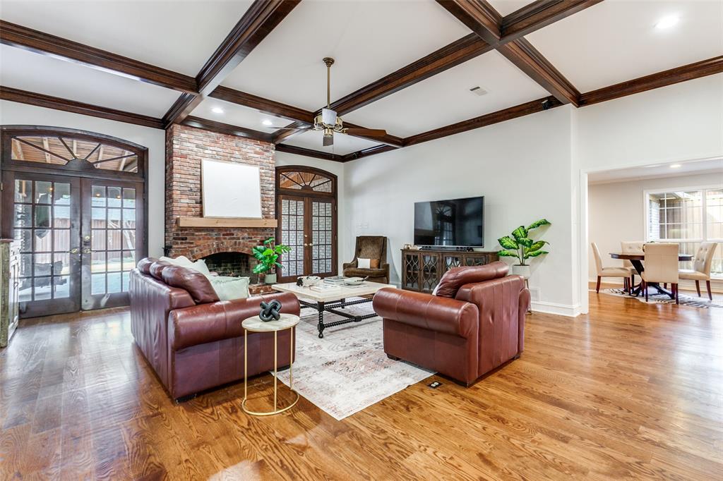 9203 Alta Oaks Drive