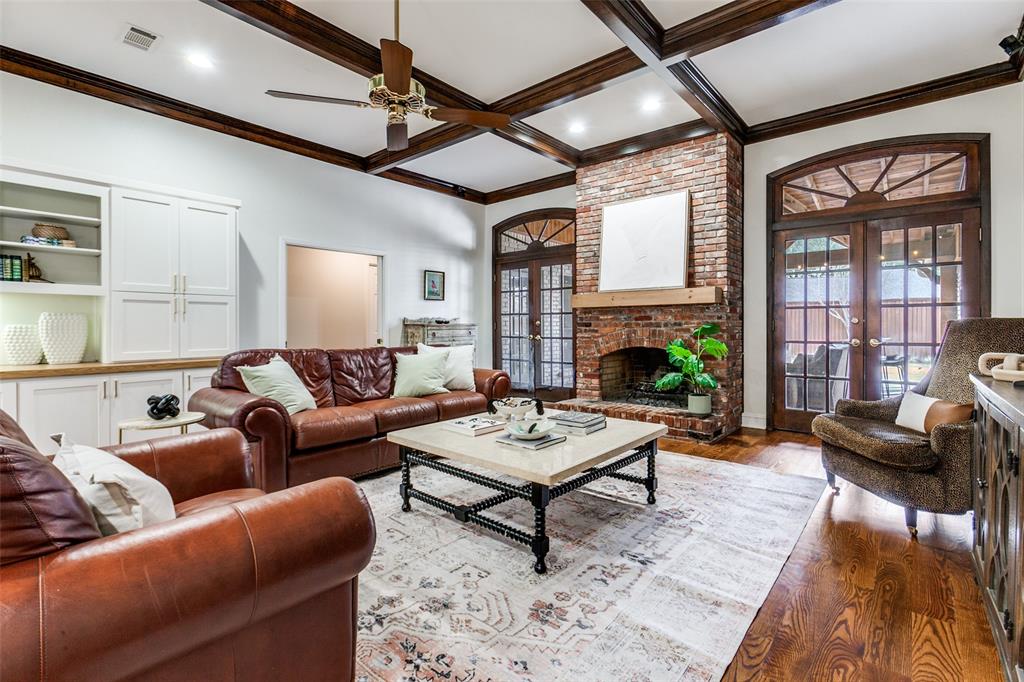 9203 Alta Oaks Drive