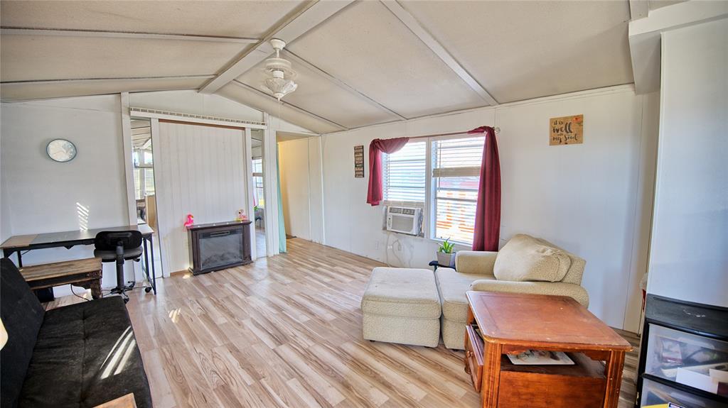 Wr Lamb Add - Residential