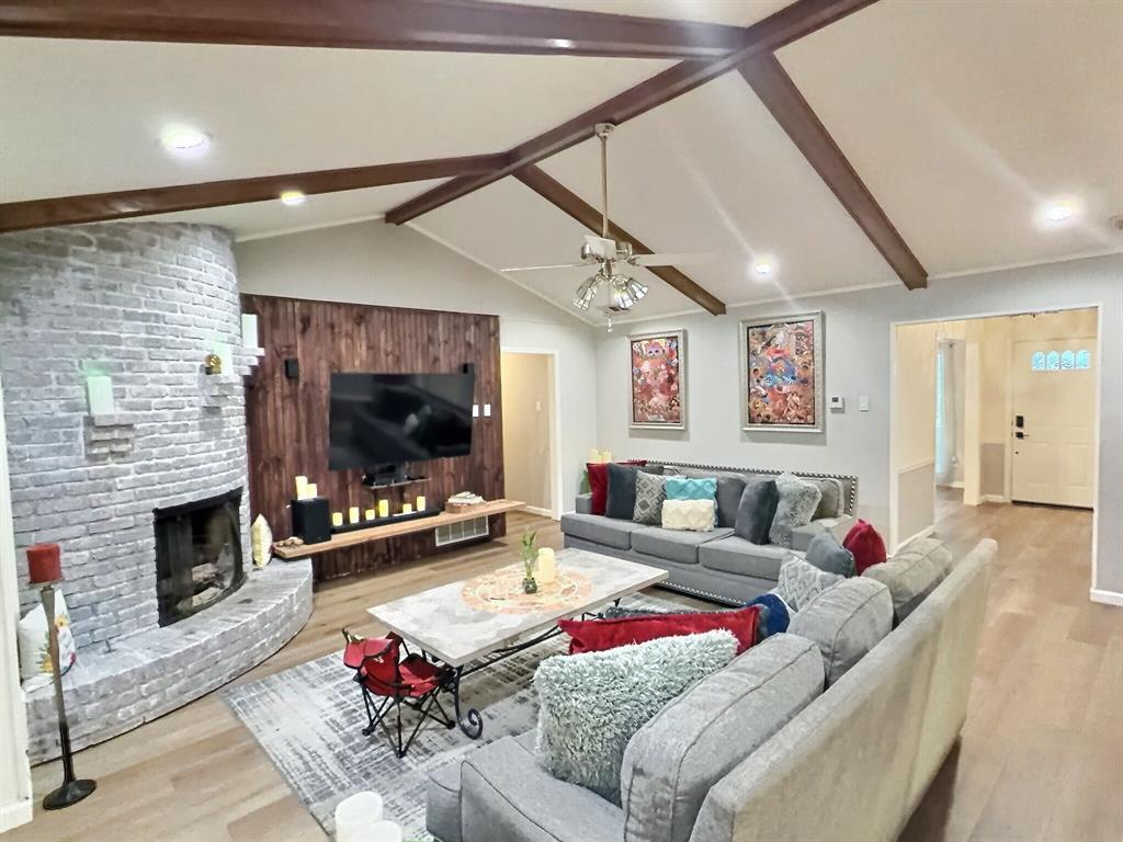 14148 Tanglewood Drive