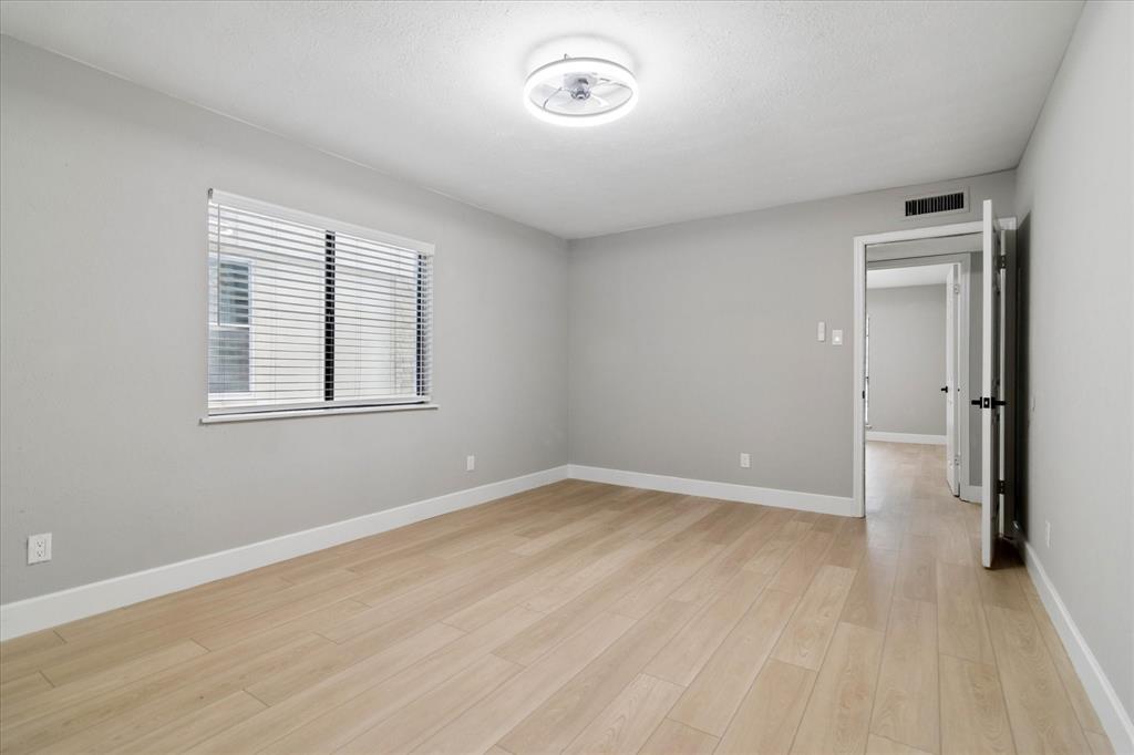 THE WOODS 11TH SEC REV - Residential