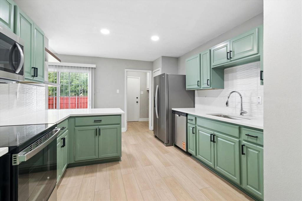 THE WOODS 11TH SEC REV - Residential