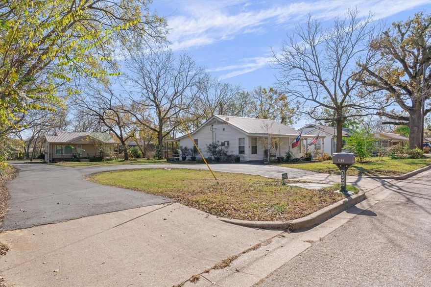 Calling all investors or Multi Gen buyers!  2 homes on one oversized city lot. Not an accessory unit, but 2 full homes. Grandfathered in, you won't find this anywhere else. Ideal for tenant occupancy, caregiver quarters or family compound. Older frame homes with some updates.  Both have metal roofs. FRONT HOME- Metal roof in 2018. Remodeled bath in 2022. Some electrical update. New kitchen sink and toilet in 2023.
BACK HOME - Circuit breaker replaced. Metal Roof in 2020. Water lines replaced with Pex in 2022. Original hardwood floors.