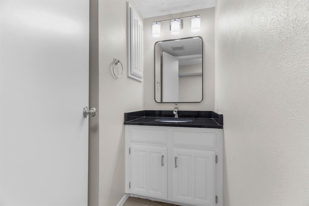 Richardson Crossing Condo - Residential