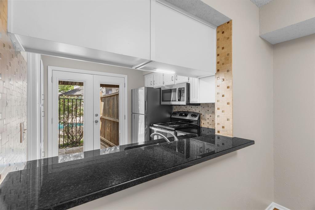 Richardson Crossing Condo - Residential