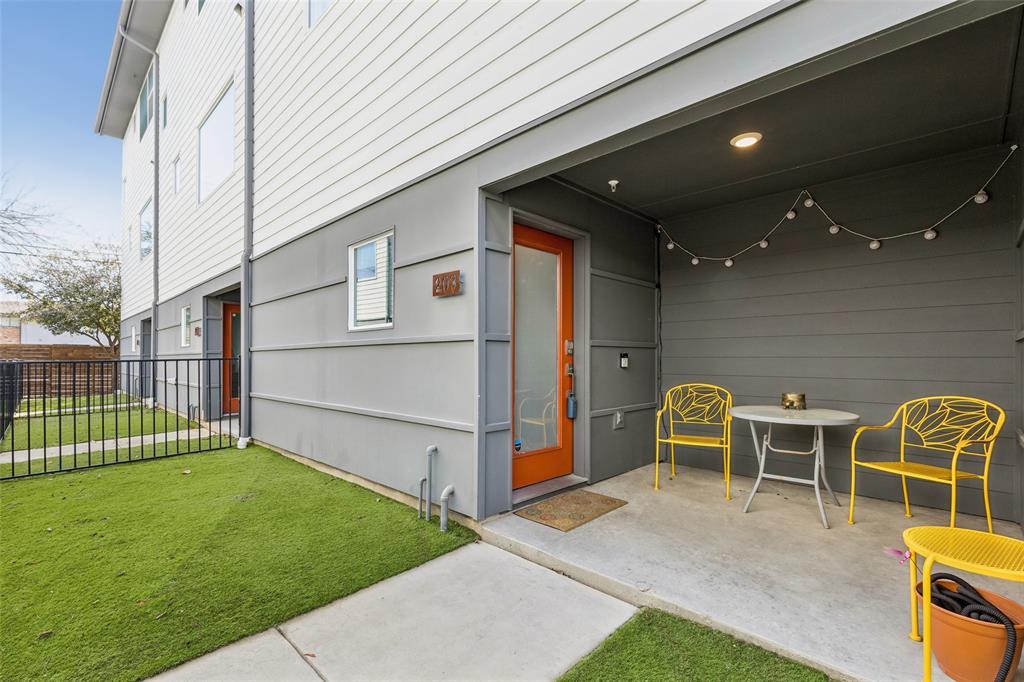 5018 Bryan Street 203