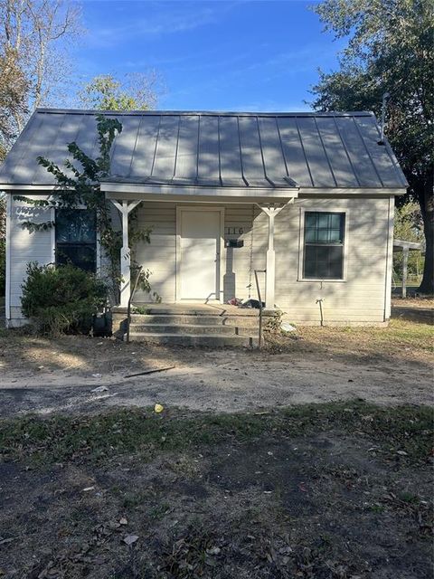 A home in Sulphur Springs