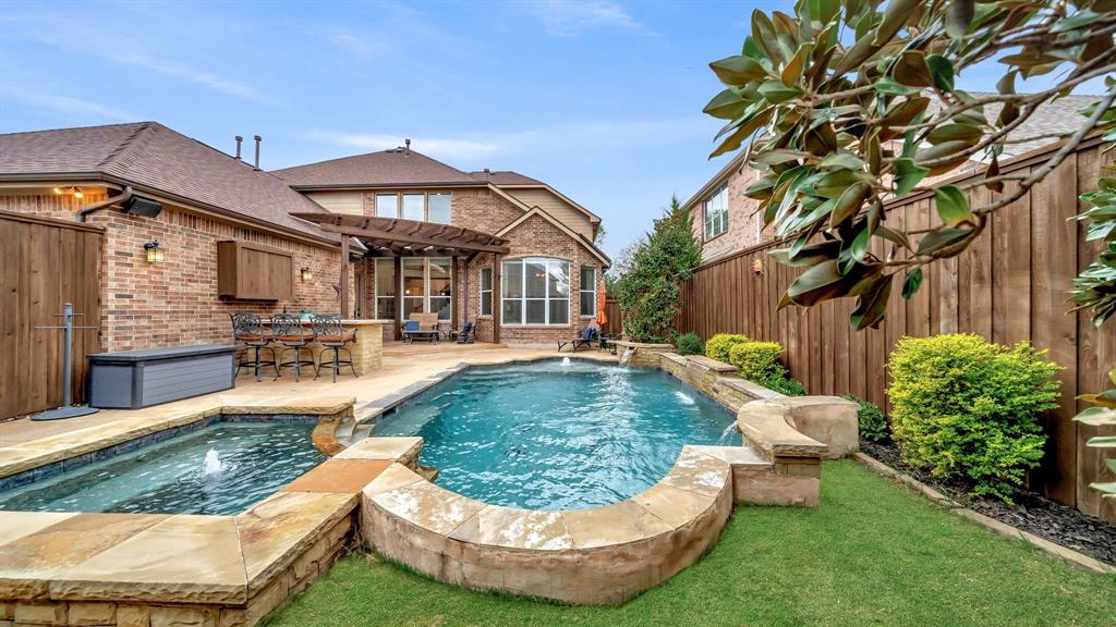 9816 Buckhorn Drive