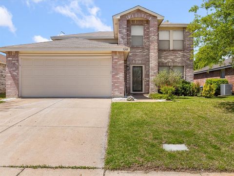 5209 Prestwick Drive Fort Worth TX 76135