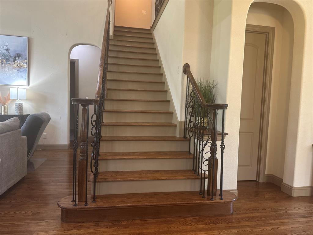 Kensington Gardens 01 - Residential