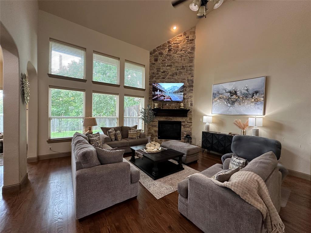 Kensington Gardens 01 - Residential